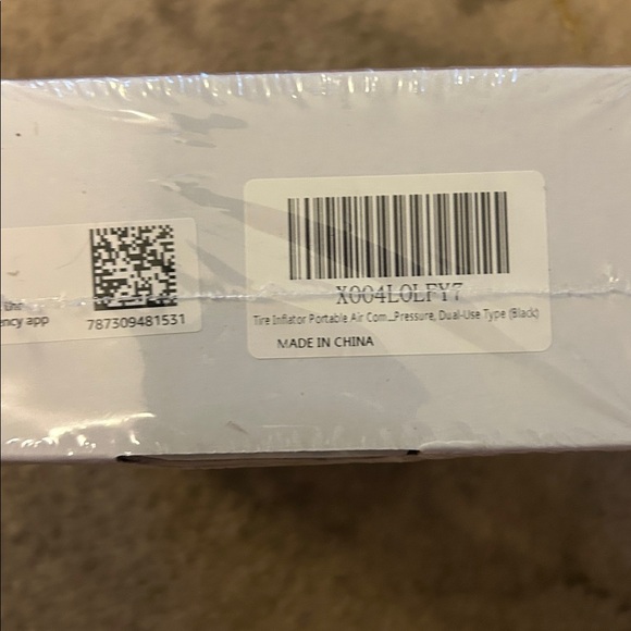 Tire Inflator Portable Air Compressor - Picture 4 of 5